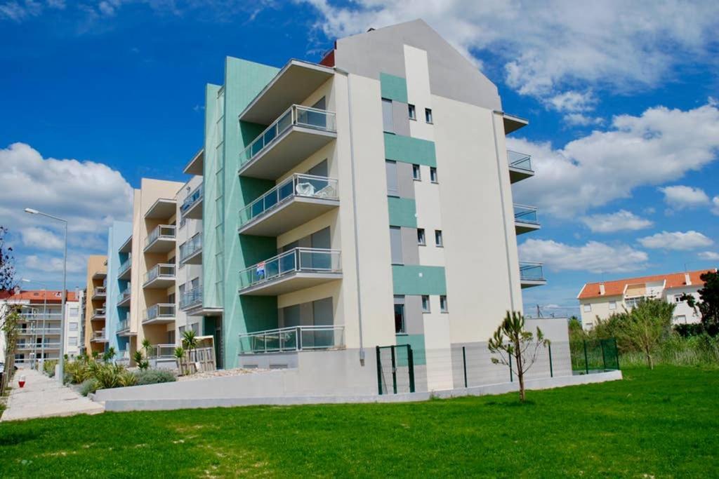Parasol Appartment Sao Martinho do Porto Bagian luar foto